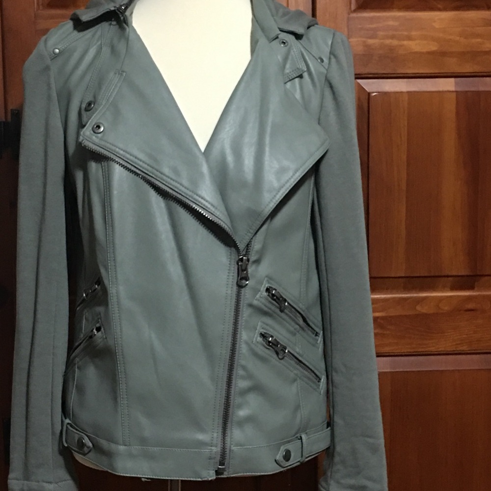 Bloomingdales NWOT aqua brand hooded jacket - Picture 3 of 8